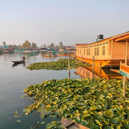 Lala Rulh Heritage Group Of Houseboats Srinagar  Luaran gambar