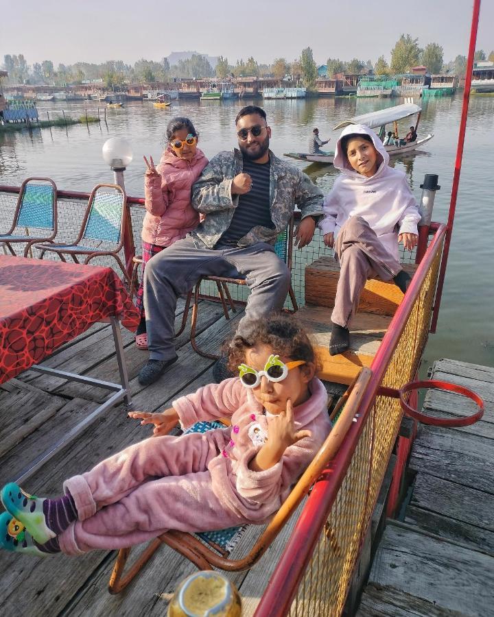 Lala Rulh Heritage Group Of Houseboats Srinagar  Luaran gambar