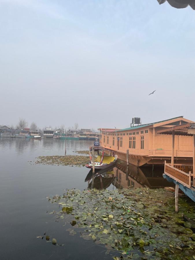 Lala Rulh Heritage Group Of Houseboats Srinagar  Luaran gambar