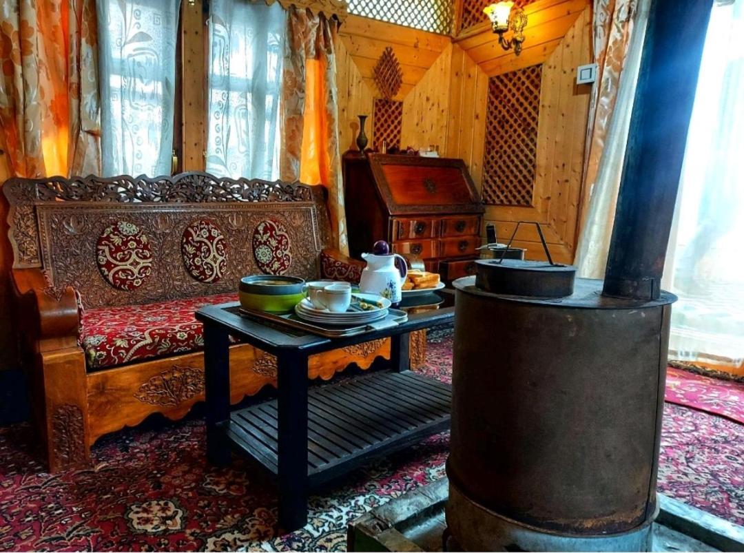 Lala Rulh Heritage Group Of Houseboats Srinagar  Luaran gambar